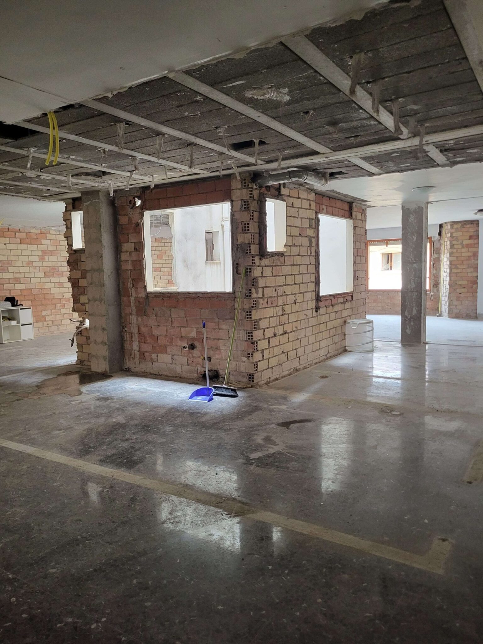 Interior de vivienda durante trabajos de reforma y rehabilitación